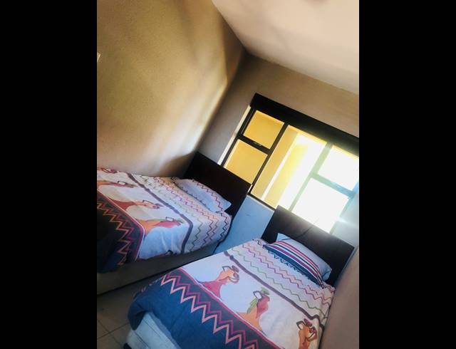 2 bed property to rent in MONTCLAIR